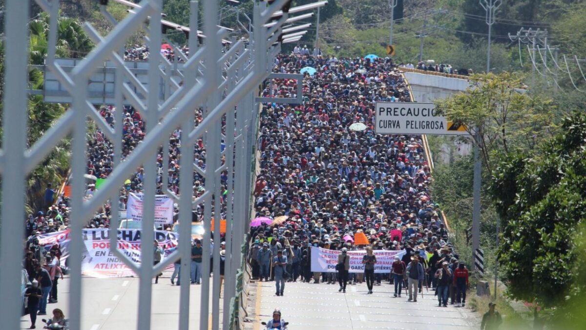 Megamarcha en la ciudad de México para mañana 2 de abril