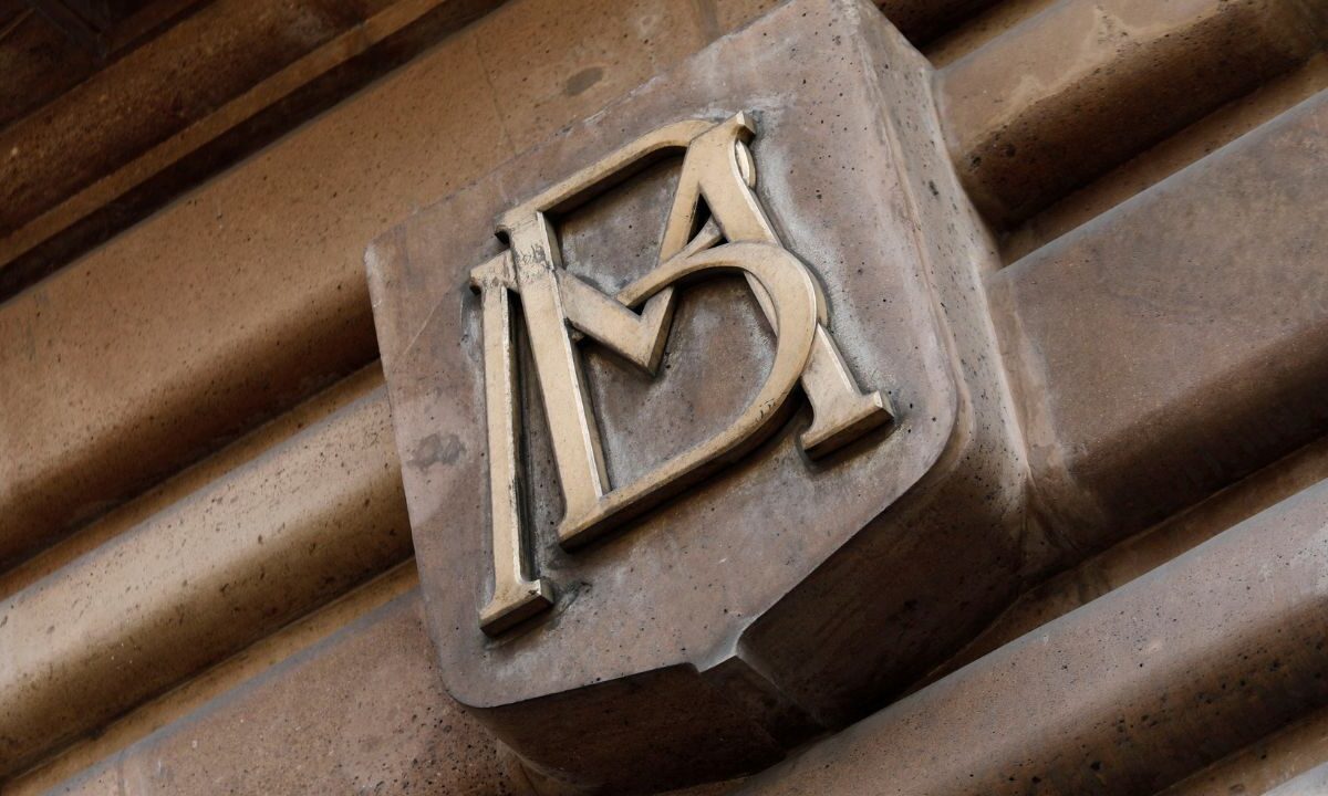 La gobernadora del Banco de México, Victoria Rodríguez Ceja, indicó que “enfrentamos nuevos retos por las políticas del país vecino"