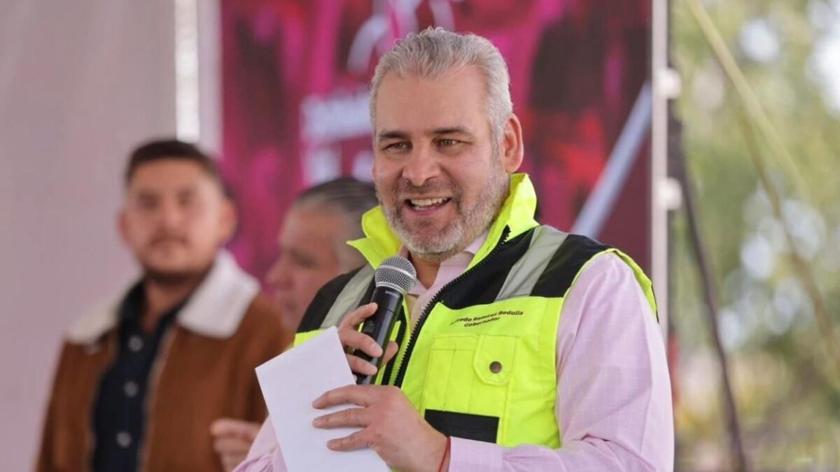 El estado de Michoacán sumará este año 2 mil km de carreteras rehabilitadas.