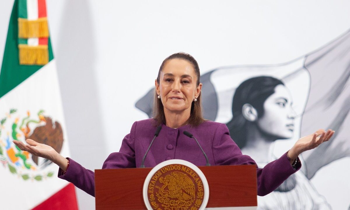 La mandataria destacó que de los 38 millones de personas de origen mexicano que viven en EU, solo 4 millones son indocumentados.