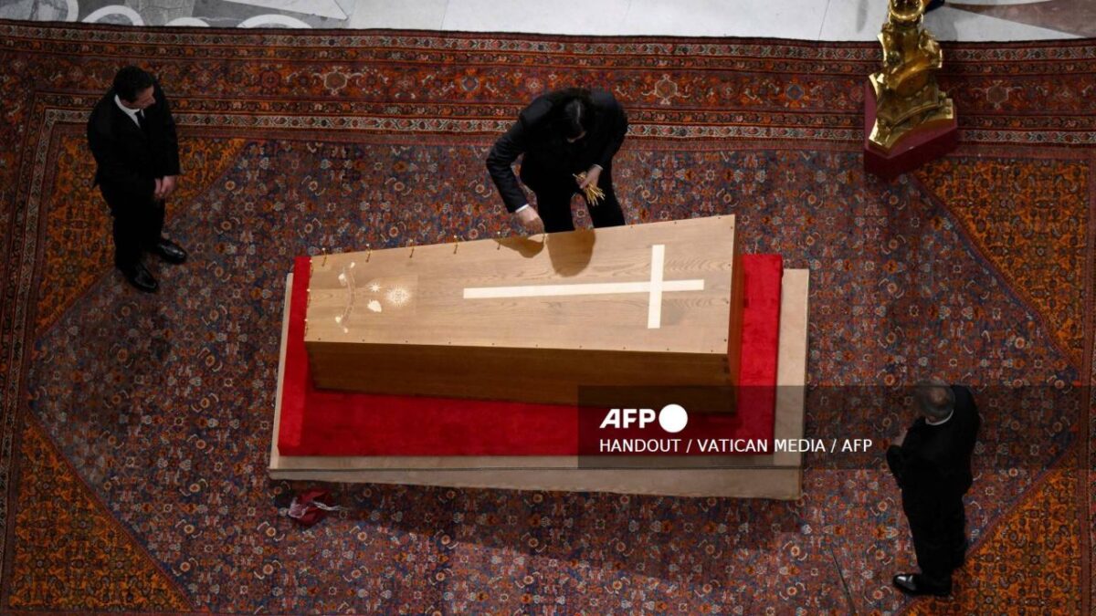 Muerte del papa Francisco provocó una ola de desinformación en las redes sociales.