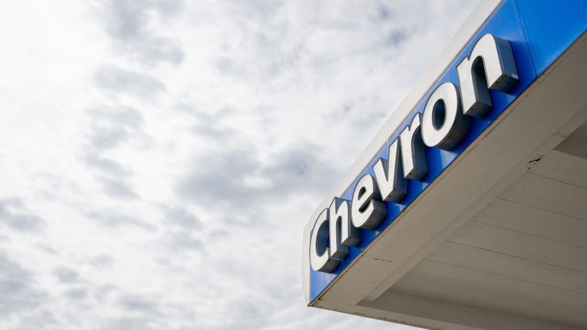 Jurado estadounidense ordenó al gigante petrolero Chevron a pagar 745 millones de dólares por contaminar unos pantanos de Nueva Orleans
