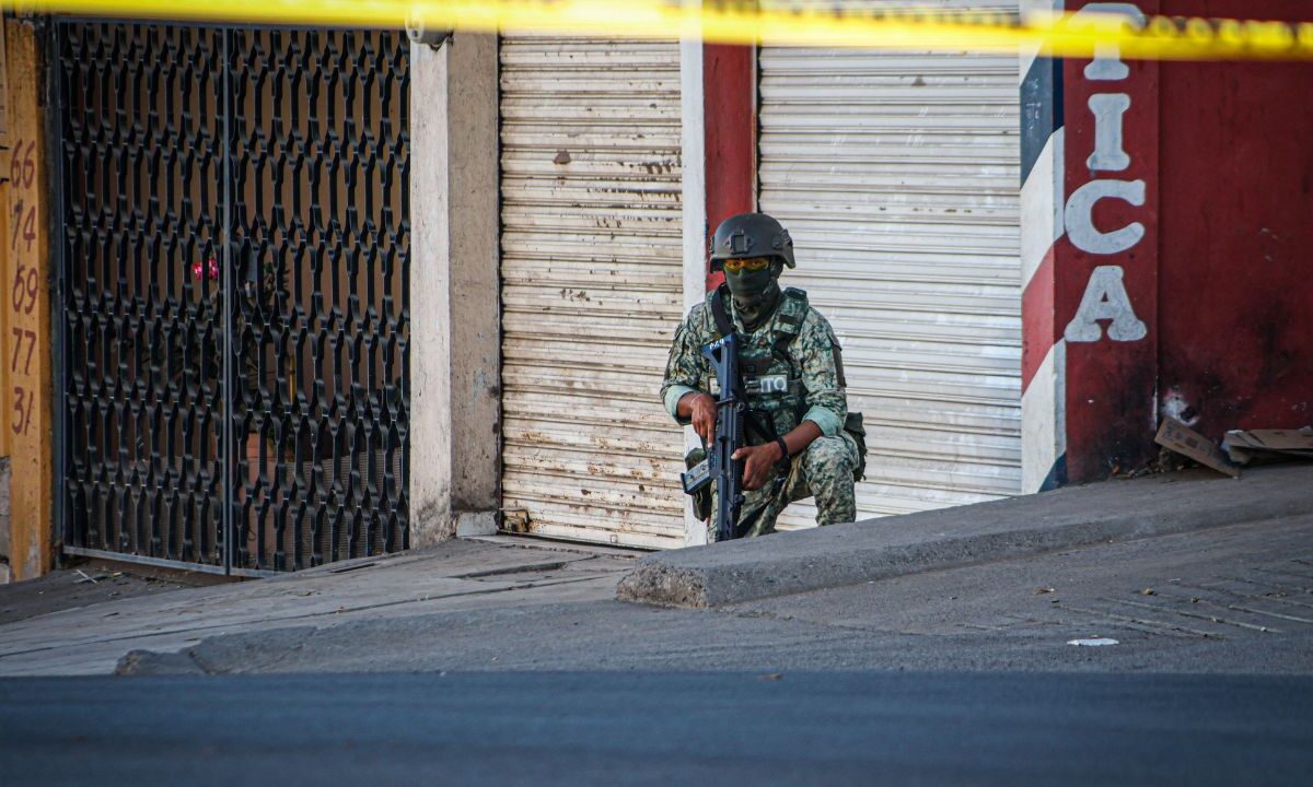 La población de la capital de Sinaloa lleva meses entre fuego cruzado y terror.  