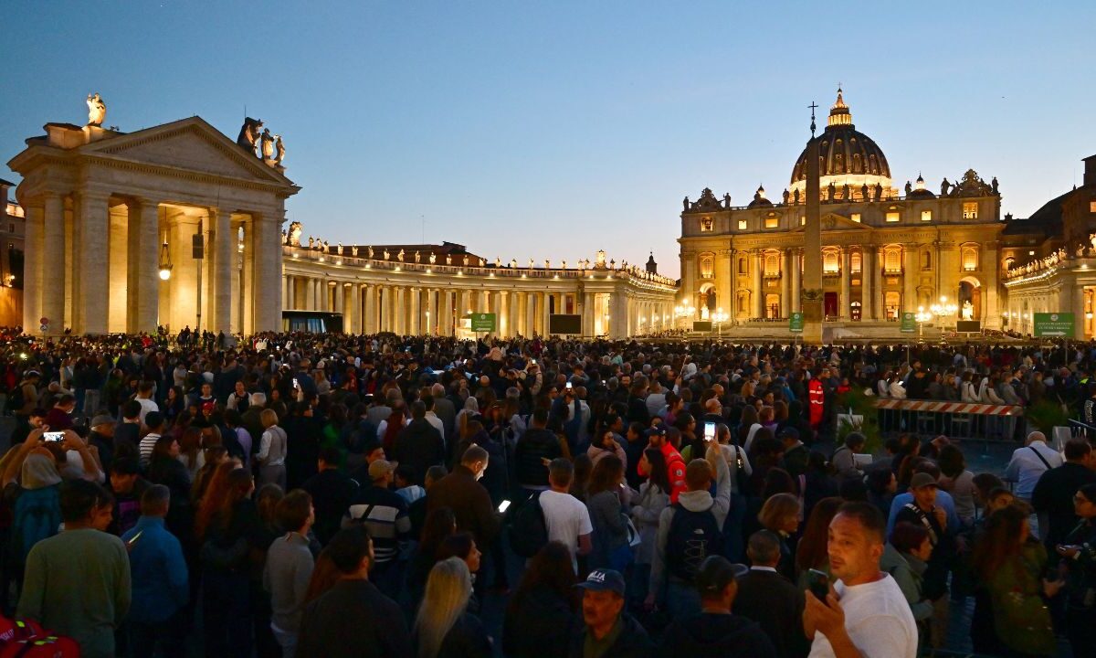 Unas 170 delegaciones extranjeras de todo el mundo acudirán a la última morada del Papa Jorge Bergoglio el sábado