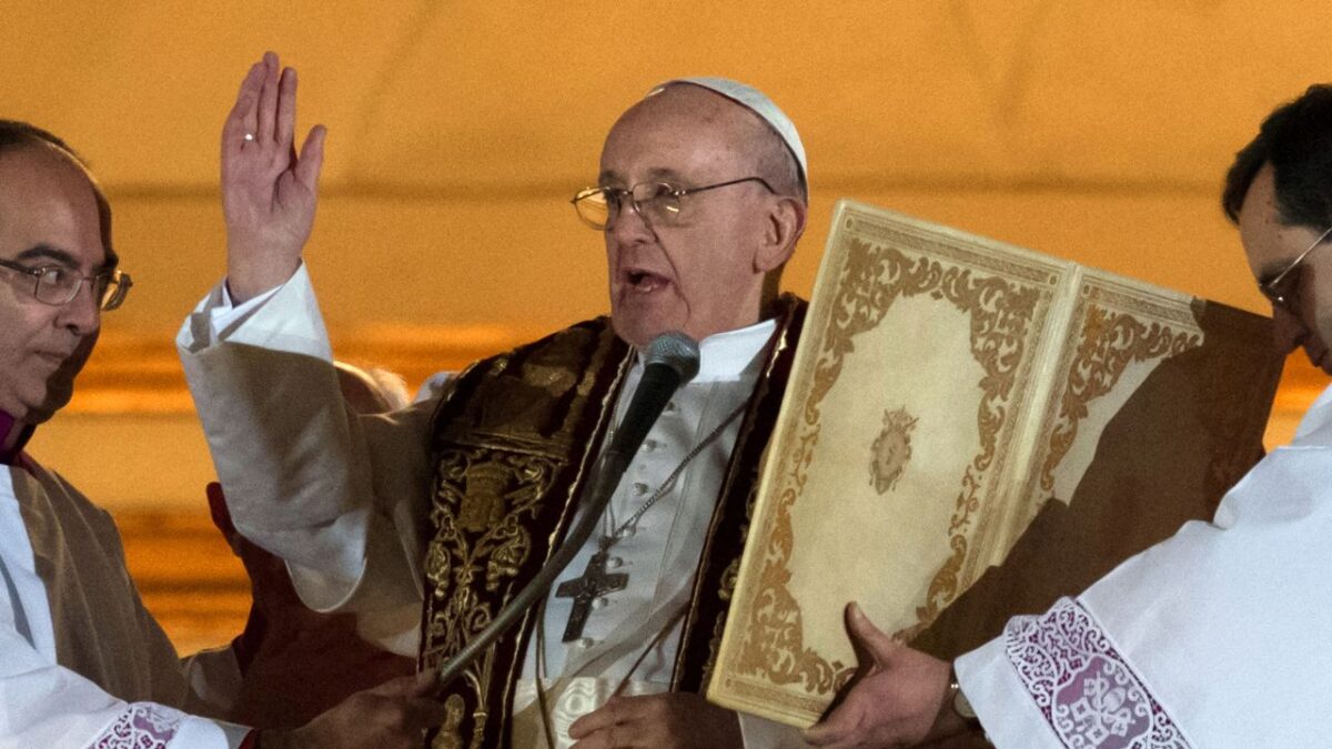 El Arzobispo convocó a participar en una misa en la Insigne y Nacional Basílica de Santa María de Guadalupe en honor al Papa Francisco.
