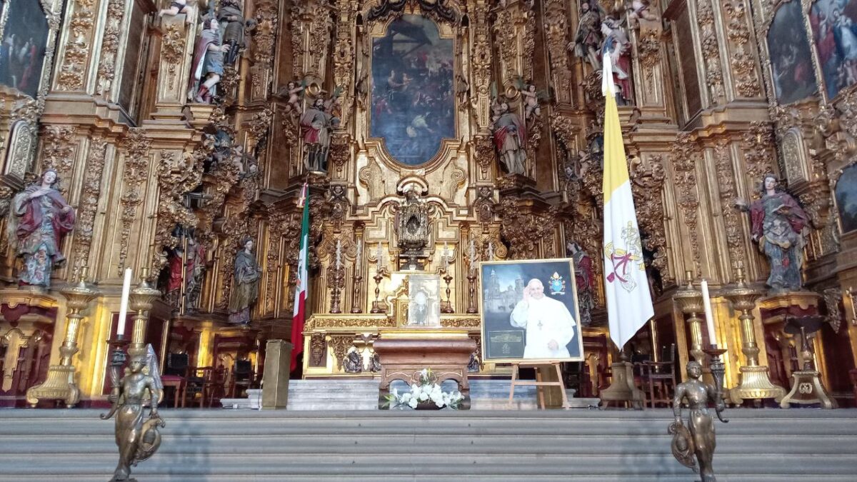 Despiden con misa en la Catedral Metropolitana al Papa Francisco /Miguel Martínez Corona