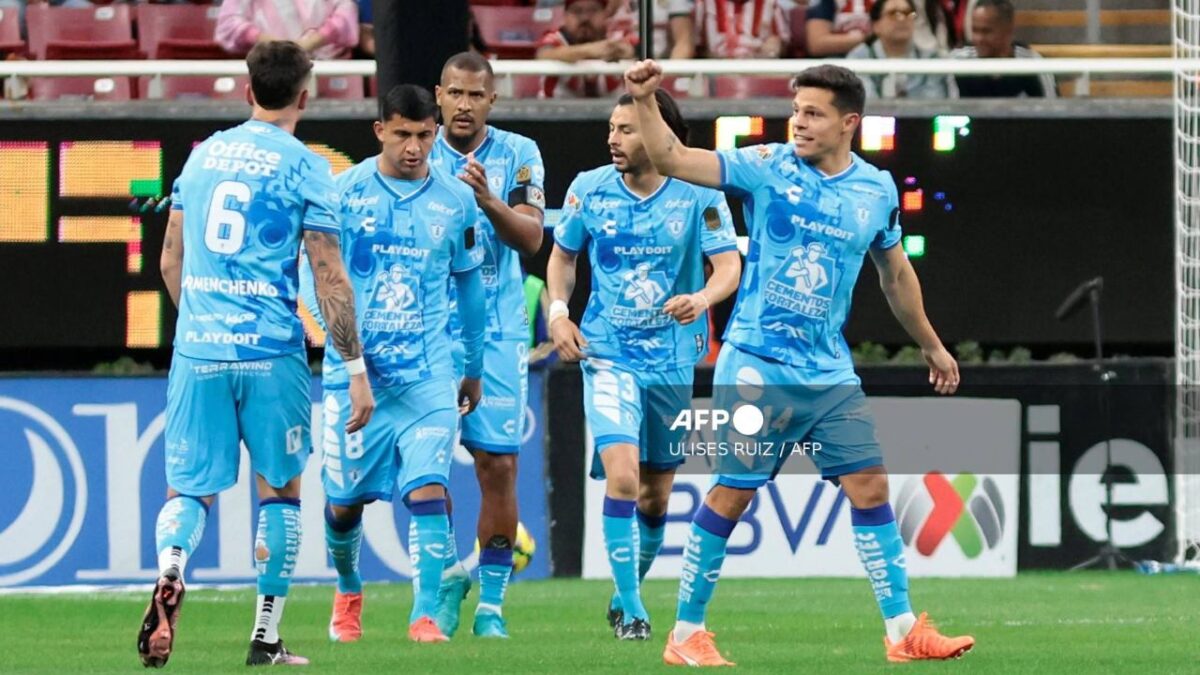 Tras un duelo de goles, los Tuzos del Pachuca vencieron 5-3 al Necaxa.