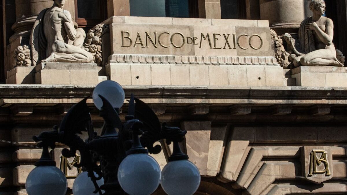 Banamex proyecta un remanente en Banxico por 110 mil mdp por tipo de cambio.