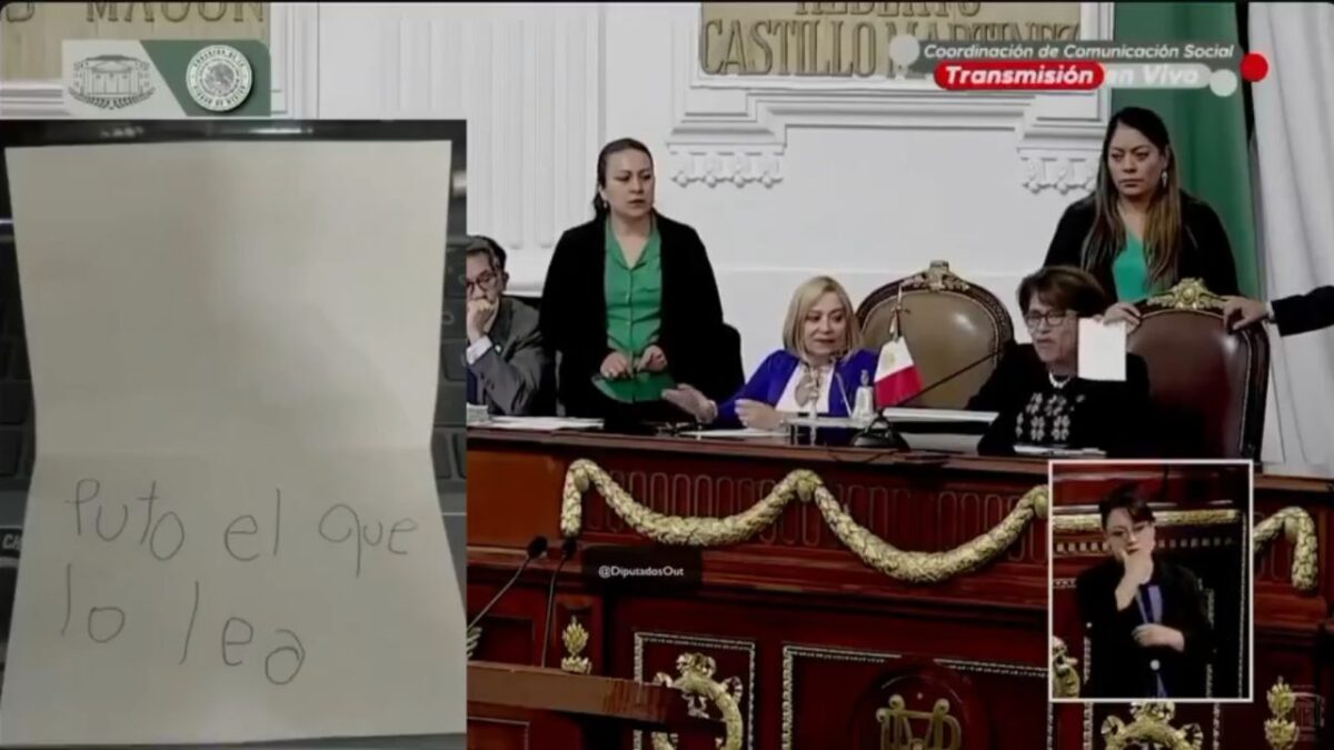 Un diputado, del que no se ha identificado, colocó una frase polémica en su voto al depositarlo en la urna durante la sesión ordinaria en el Congreso de la CDMX.