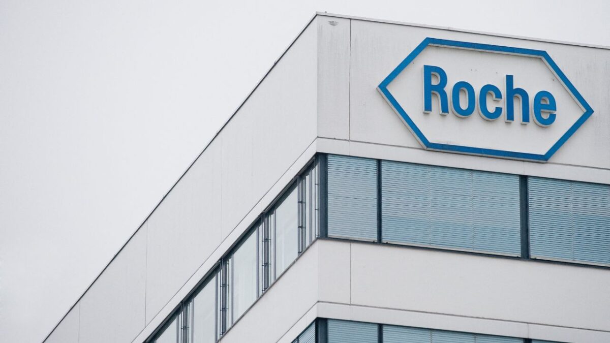 El gigante farmacéutico suizo Roche anunció planes de invertir 50 mil millones de dólares en los próximos cinco años en Estados Unidos