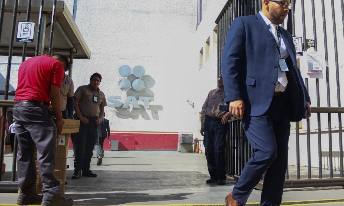 El SAT asegura que el tiempo promedio en que se hacen las devoluciones es de ocho días hábiles, menos de lo establecido en el Código Fiscal.
