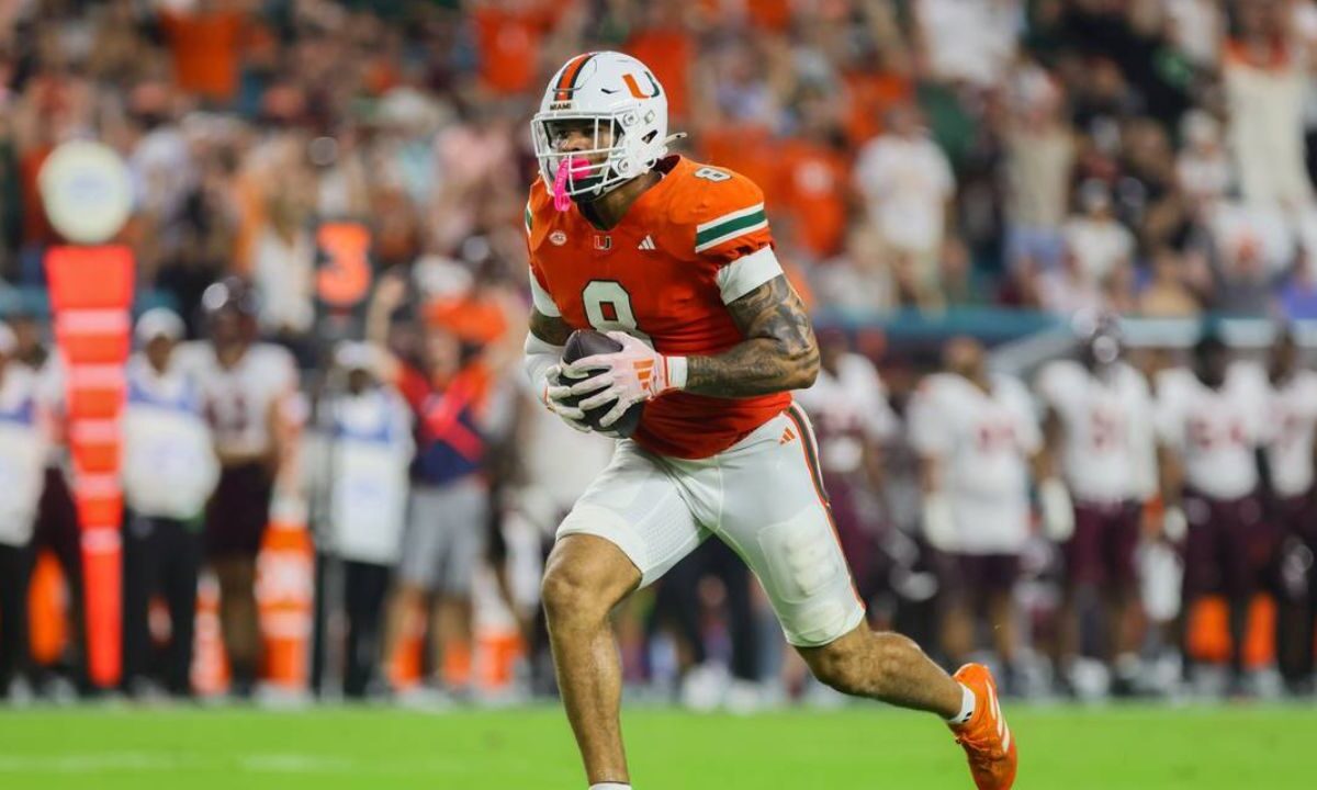 Seattle elige a Elijah Arroyo en el draft de la NFL