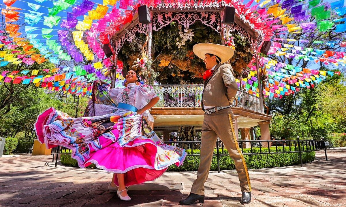 La tradicional Feria Nacional de San Marcos en el estado de Aguascalientes dio inicio este 19 de abril sin el conteo regresivo oficial.