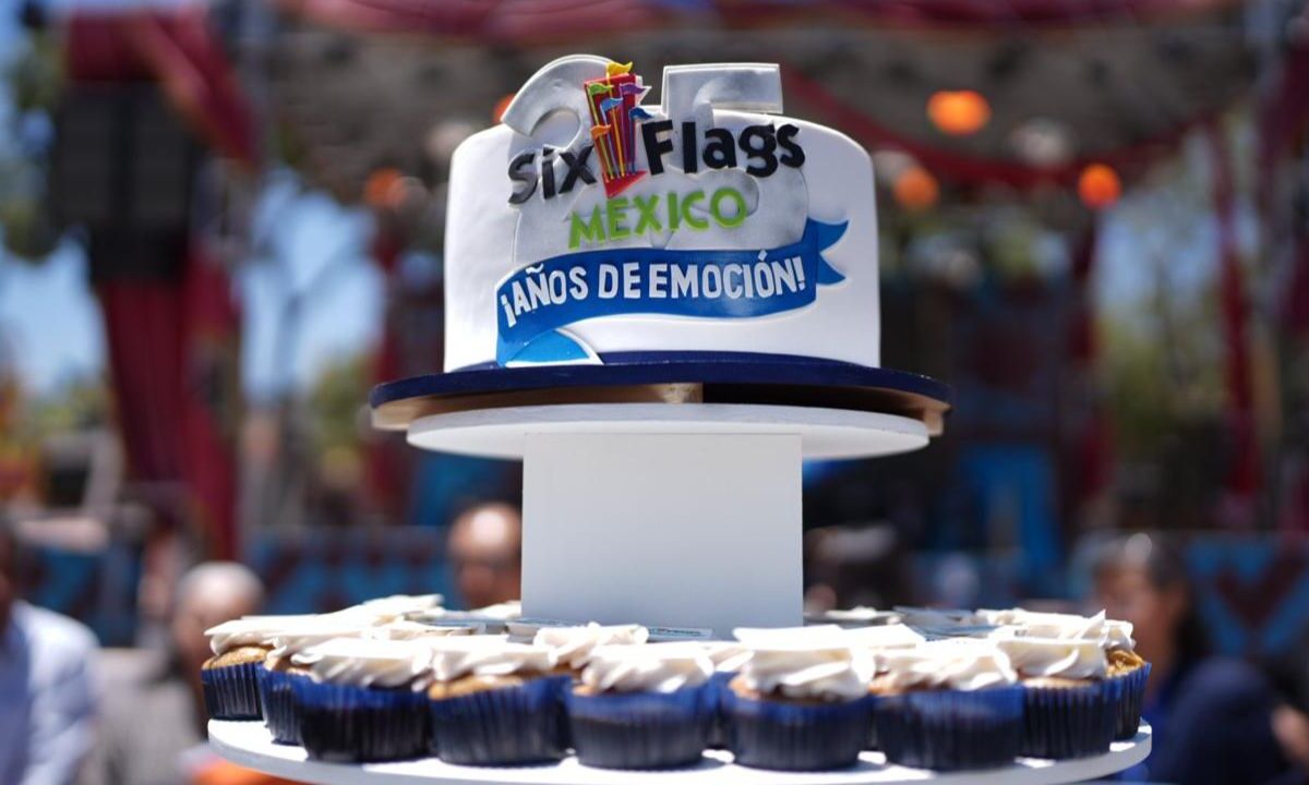Six Flags México celebró su  25 aniversario de ser el mayor parque de diversiones de esta nación y América Latina