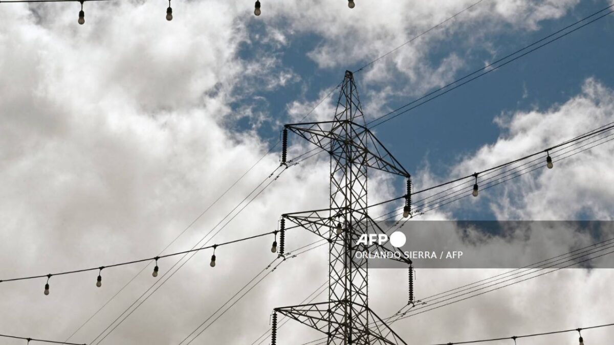 Apagón masivo en Puerto Rico deja a millones sin luz
