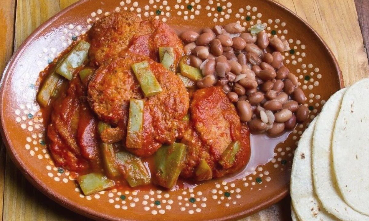 Las tortitas de camarón son un platillo tradicional en muchas regiones de México