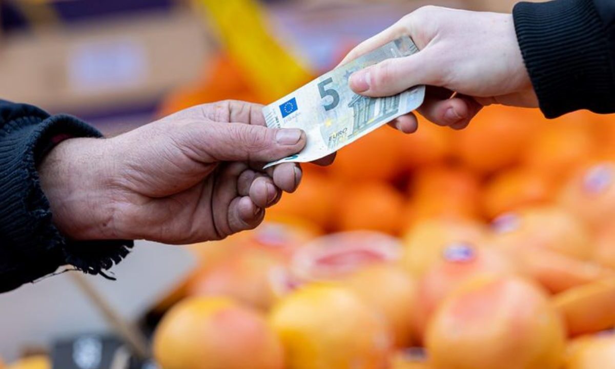 Las perspectivas de la trayectoria inflacionaria para los 20 países que usan el euro aún están llenas de incertidumbre por el posible impacto de las tensiones arancelarias