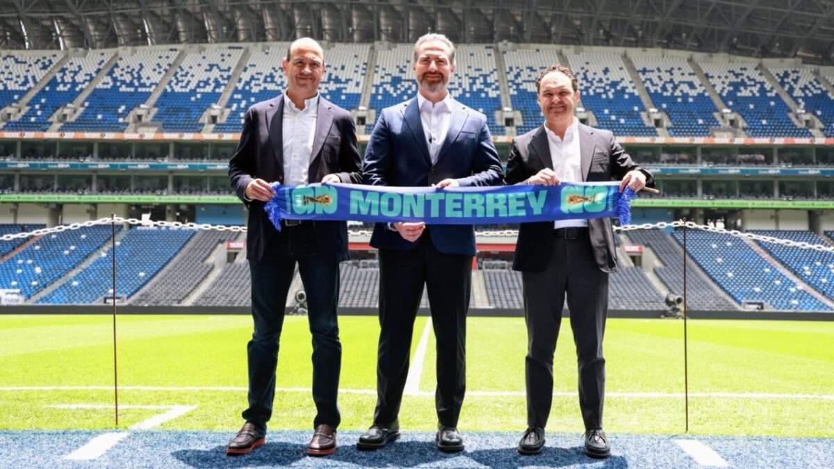 El alcalde de Monterrey, Adrián de la Garza, se reunió con el Comité Organizador de la justa, celebrada en el estadio BBVA.