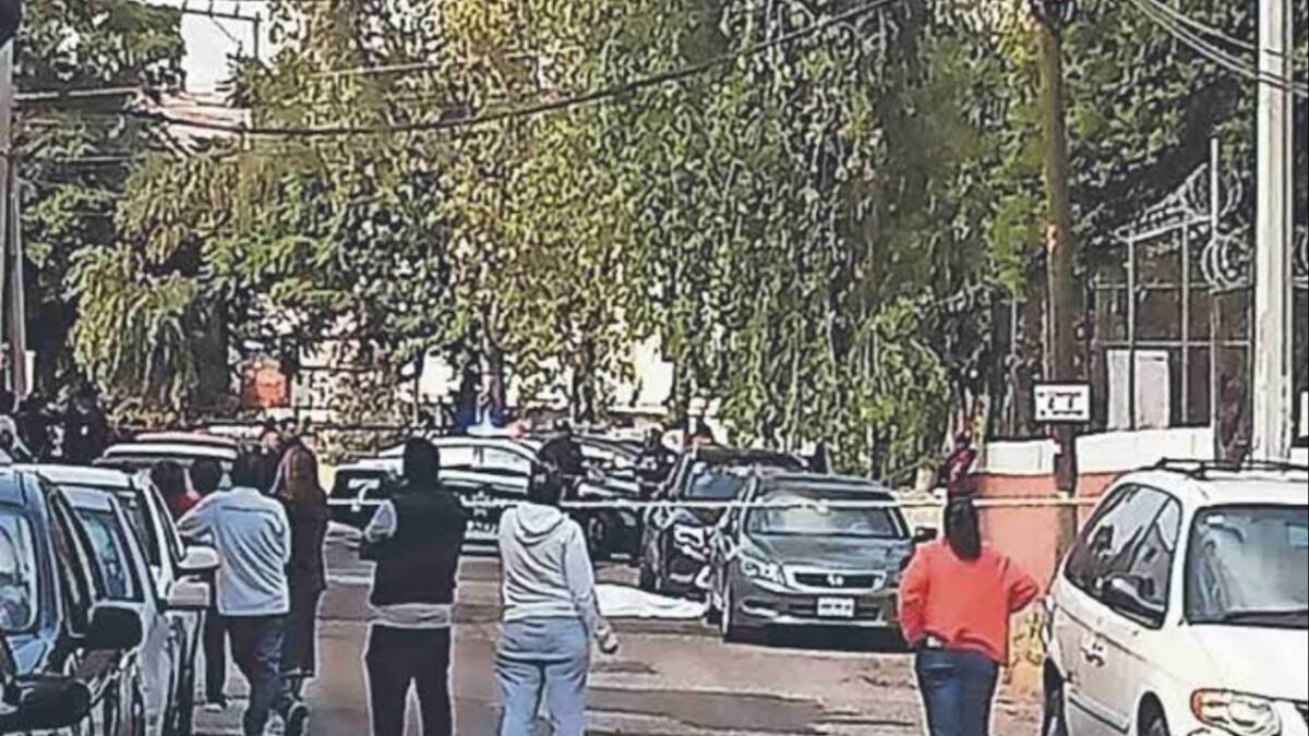 Asesinan a mujer en Tlalnepantla