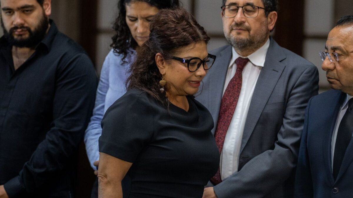 Tras lamentar la muerte de sus colaboradores Ximena Guzmán y José Muñoz, la gobernante reiteró que no habrá impunidad.