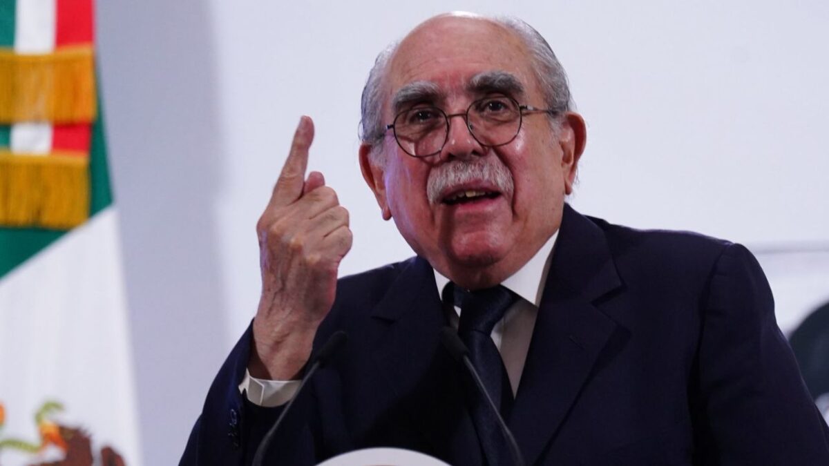 Pablo Gómez, titular de la UIF, señaló por primera vez, que bancos mexicanos participaron del desvío de recursos de García Luna.