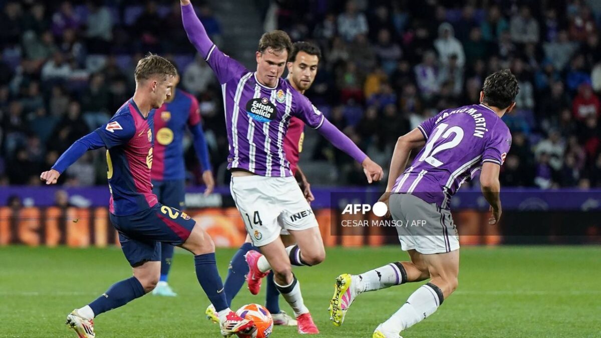 Barcelona remonta al Valladolid y acaricia el campeonato