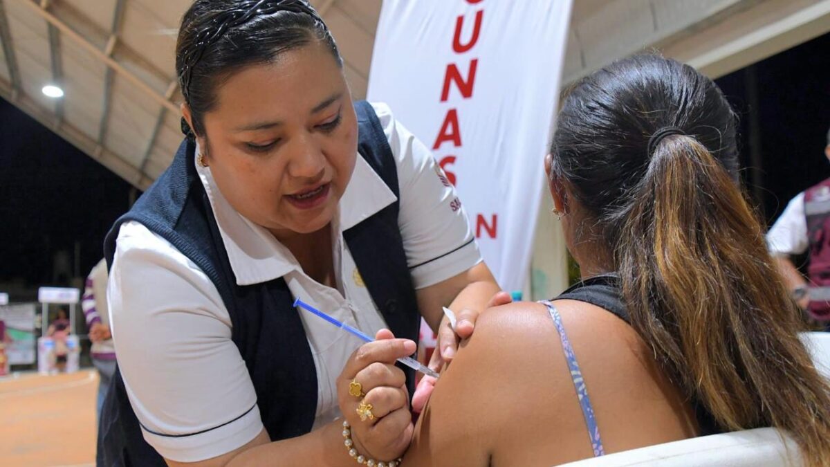 Benefician a población de Chemblás, en Campeche, con programa "Salud en tu Barrio".