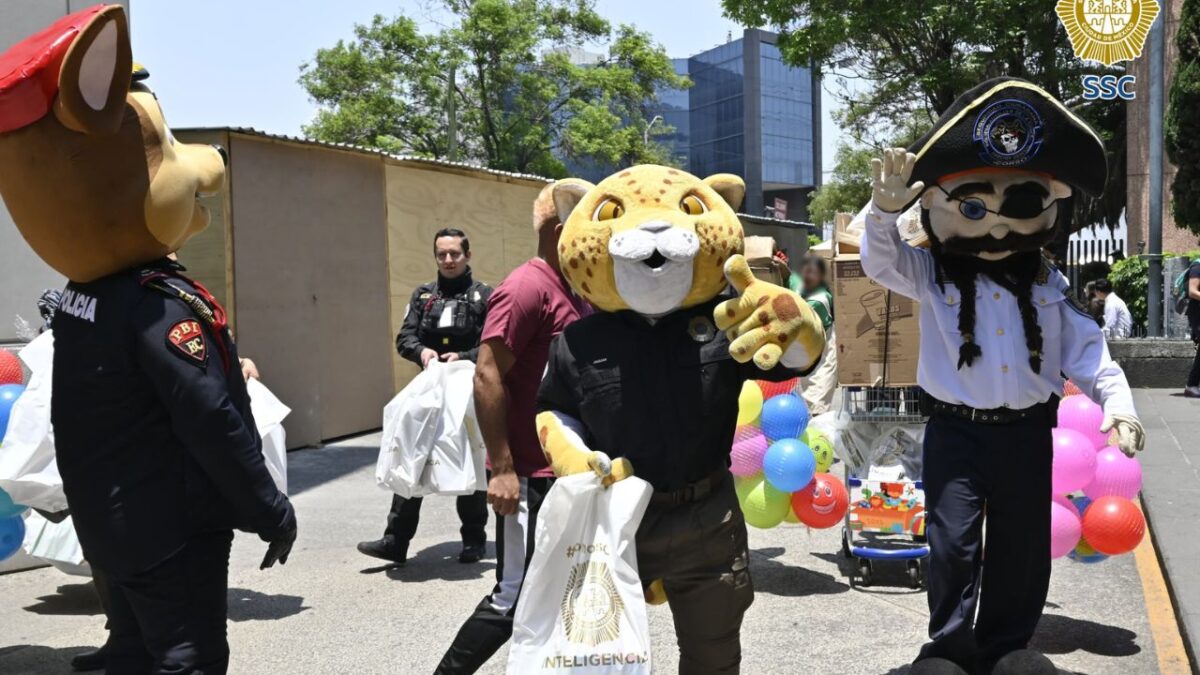 Botargas de la SSC llegan al Hospital La Raza para festejar a niñas y niños