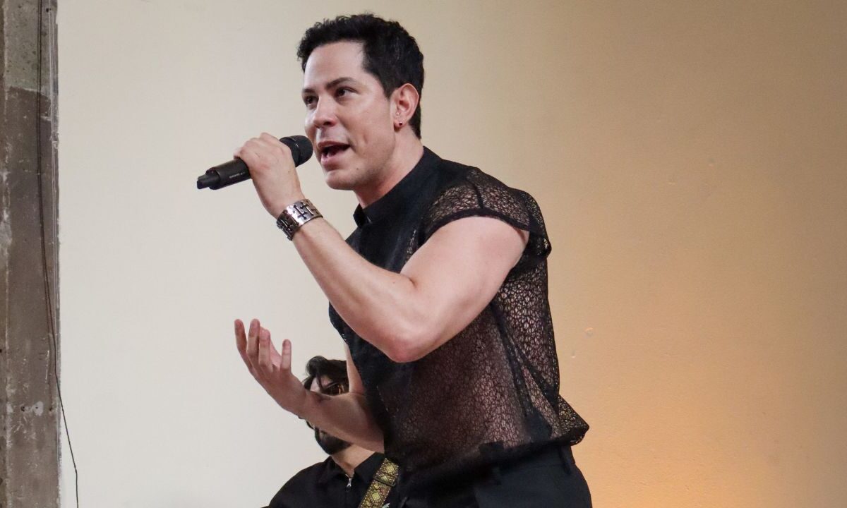 El cantante Christian Chávez decide decir Sí en su nuevo EP. La tarde de este martes el exRBD ofreció un showcase en compañía de algunos fans.