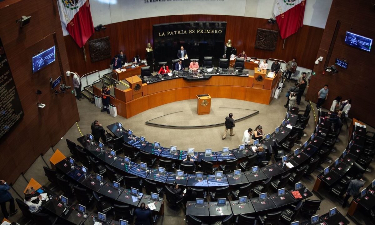 La reforma constitucional para prohibir los vapeadores, cigarrillos electrónicos y dispositivos similares, fue aprobada por el Senado el pasado diciembre.