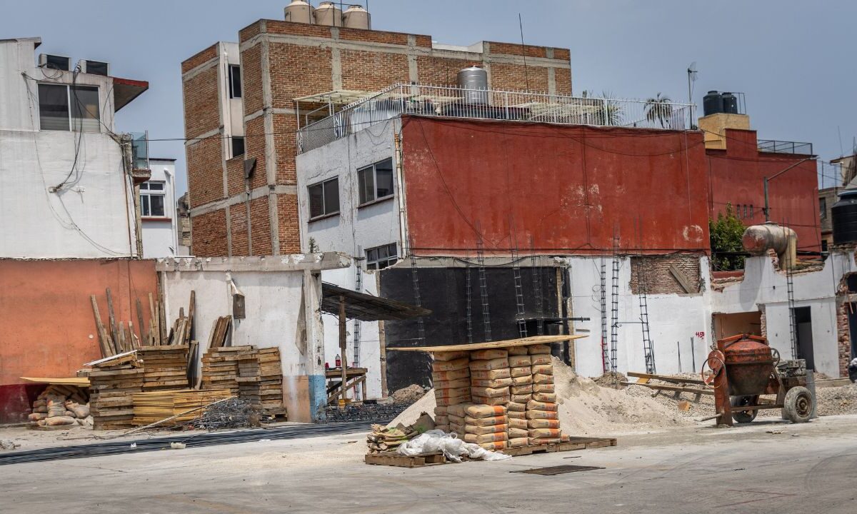 Vecinos de la colonia Nueva Santa María, en Azcapotzalco, expresaron su rechazo ante la construcción de un albergue migrante en la zona, por lo que las obras fueron canceladas y el proyecto, reubicado.