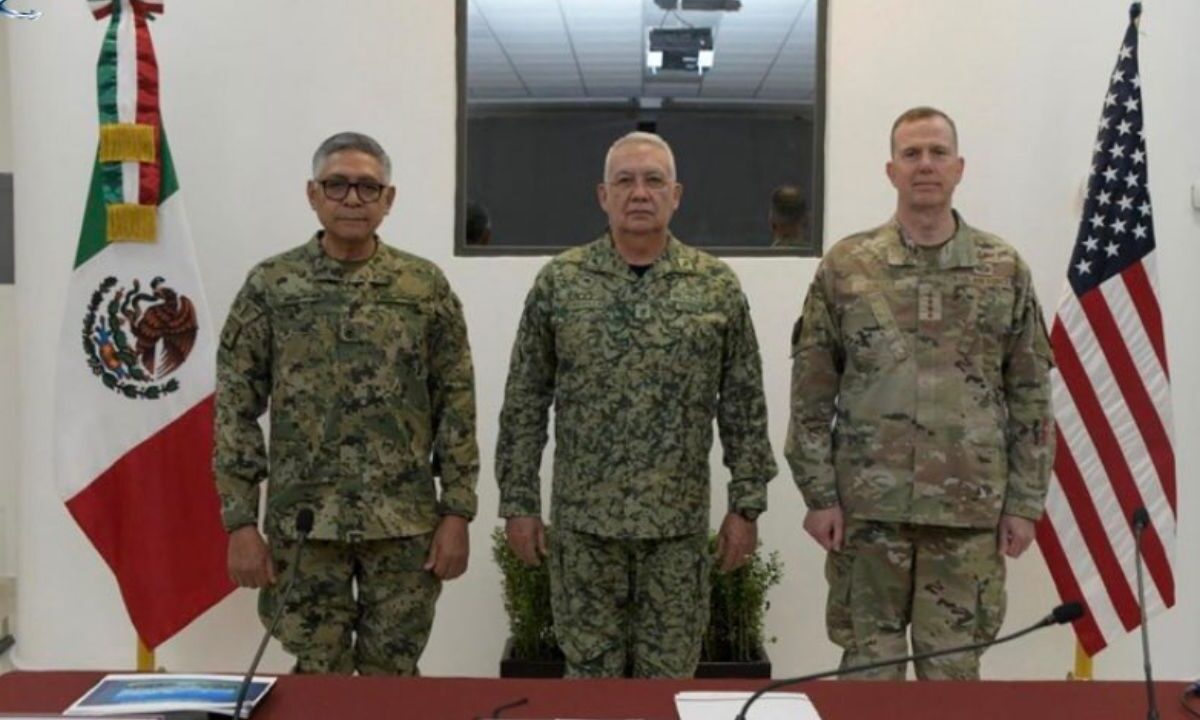 Defensa y Marina se reúnen con titular del Comando Norte.