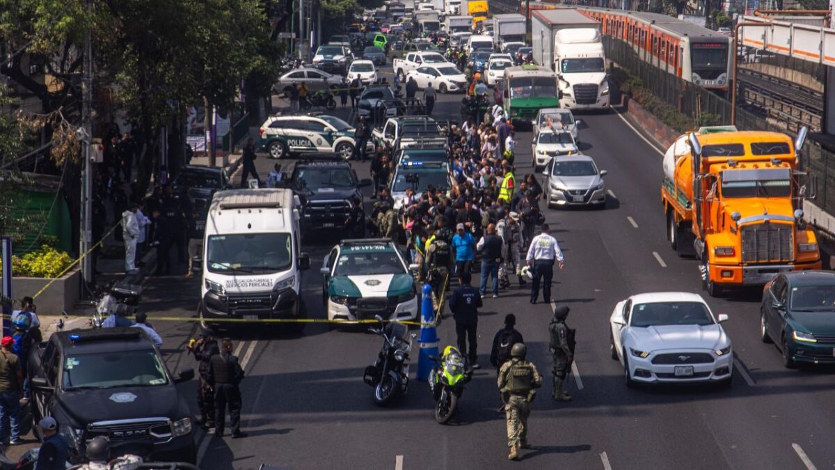Así lucia la calzada de Tlalpan tras el atentado en el que perdieron la vida 2 funcionarios del gobierno de la Ciudad de México
