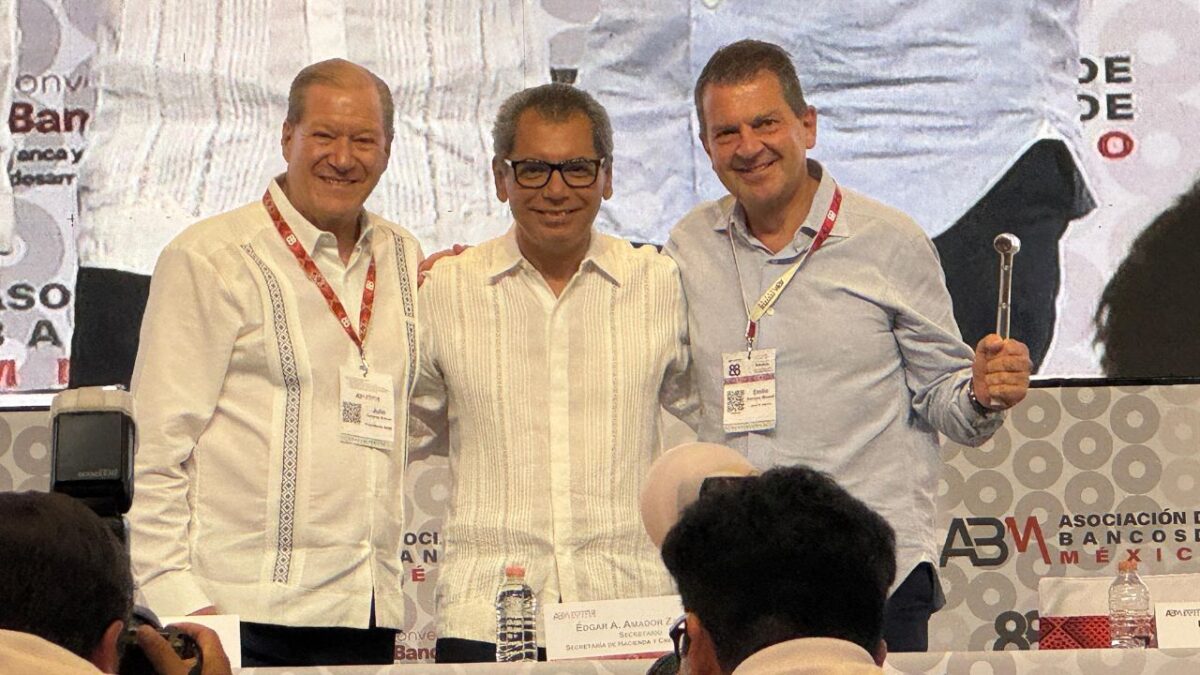 Emilio Romano asume el mando como nuevo presidente de la Asociación de Bancos de México (ABM), en sustitución de Julio Carranza.
