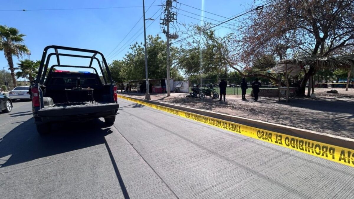 Cerca de los tres muertos del centro de entrenamiento estaban motos, se presume que eran de ellos.