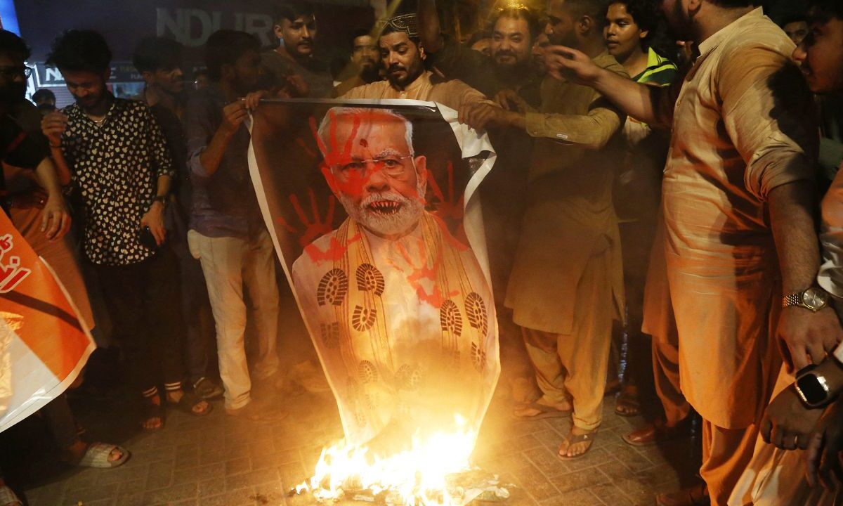 Los ataques entre India y Pakistán comenzaron tras un atentado, atribuido a grupos terroristas con base en Islamabad.