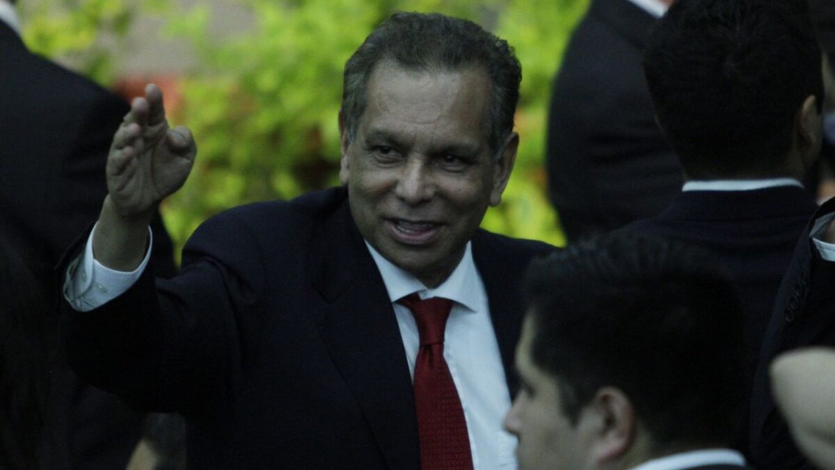 El ex gobernador de Veracruz, Fidel Herrera Beltrán falleció este 2 de mayo, así lo informó su hijo a través de sus redes sociales.