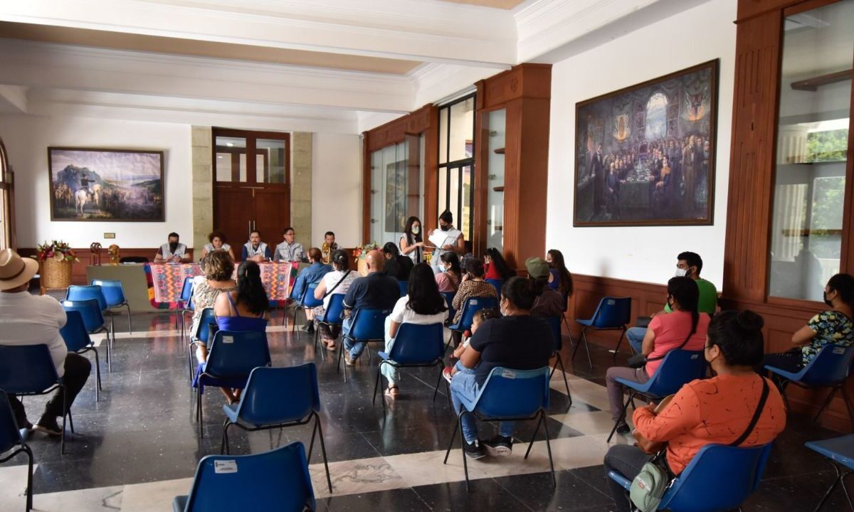 Personal de la Comisión Ejecutiva de Atención a Víctimas (CEAV)