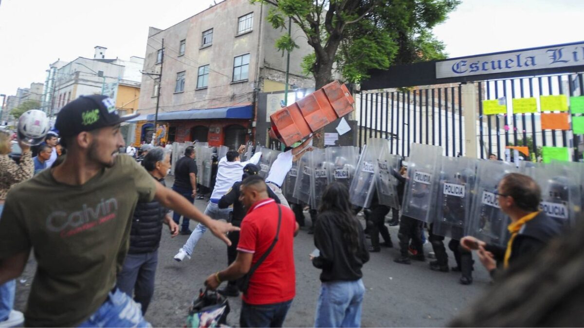 Gobierno CDMX informó que demandarán a la diputada priista Mónica Sandoval y las personas involucradas en las agresiones en Peralvillo.