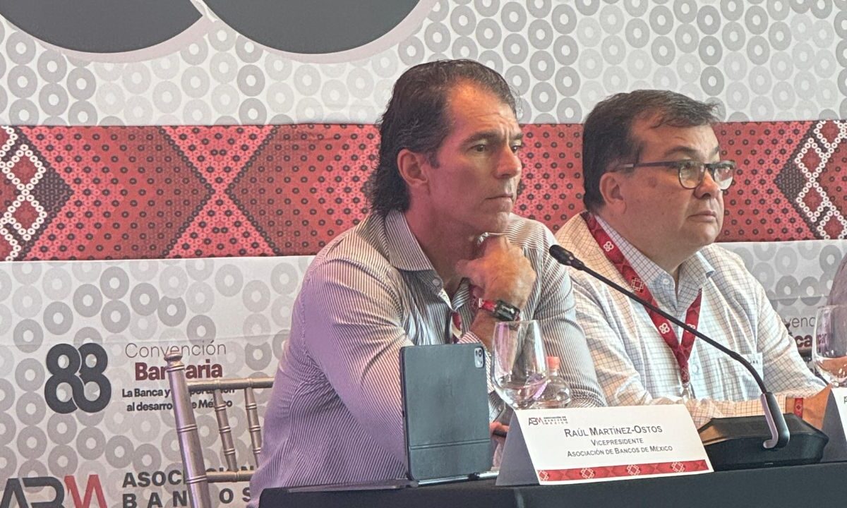 Raúl Martínez Ostos, vicepresidente de la ABM, señaló que, si se deja de pagar la deuda del Fobaproa, “sería gravísimo”, porque eso es parte de la consolidación de la deuda federal.