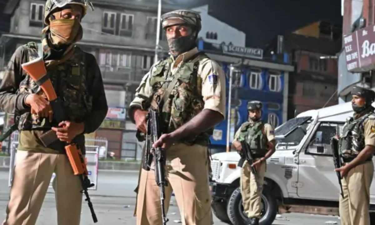 India y Pakistán intercambian fuego de artillería