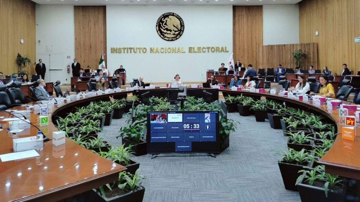El INE acuerda emitir respuesta formal al Legislativo.