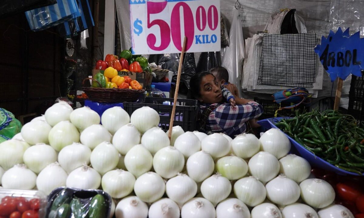 Inflación 'golpea' al bolsillo y se ubica en 4.22%