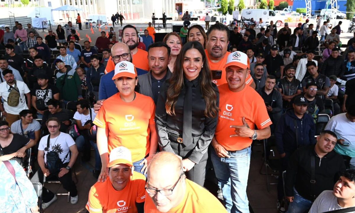 Con la participación de más de 300 motociclistas trabajadores por aplicación, en la alcaldía Cuauhtémoc arrancó el programa Rumbo Seguro, como estrategia conjunta para fomentar el uso responsable de la motocicleta, reducir percances viales y reconocer a este medio de transporte como herramienta de trabajo y movilidad.