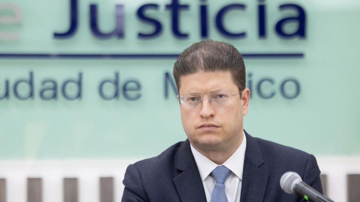 La Fiscalía de la CDMX y la SSC informó que cuatro personas participaron en el homicidio de colaboradores de Clara Brugada.