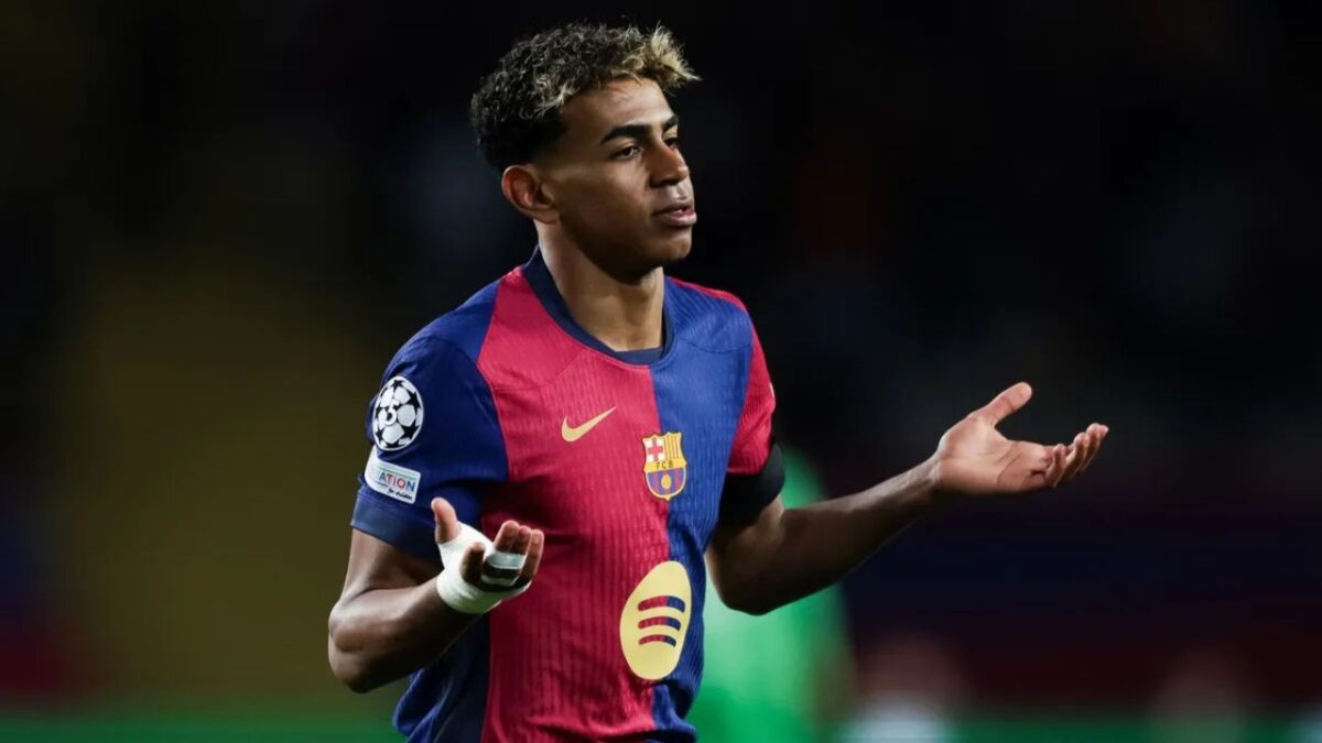Lamine Yamal firma renovación con el Barcelona