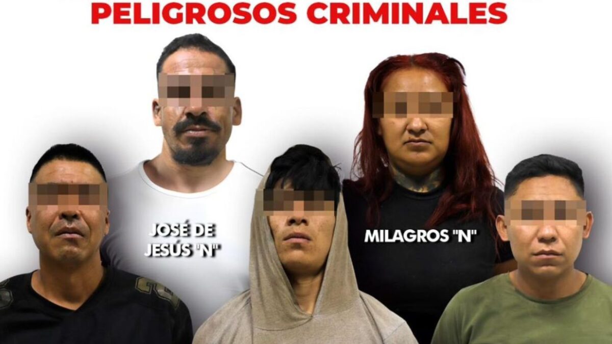 Elementos de la FGE Guanajuato liberaron a dos personas privadas de su libertad en Irapuato, Guanajuato y detuvieron a cinco responsables.