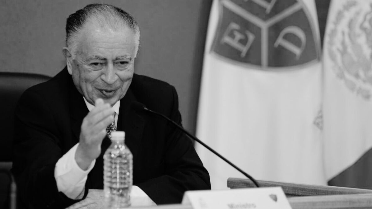 El ministro en retiro, y expresidente de la SCJN, Mariano Azuela Güitrón falleció este viernes a los 89 años.