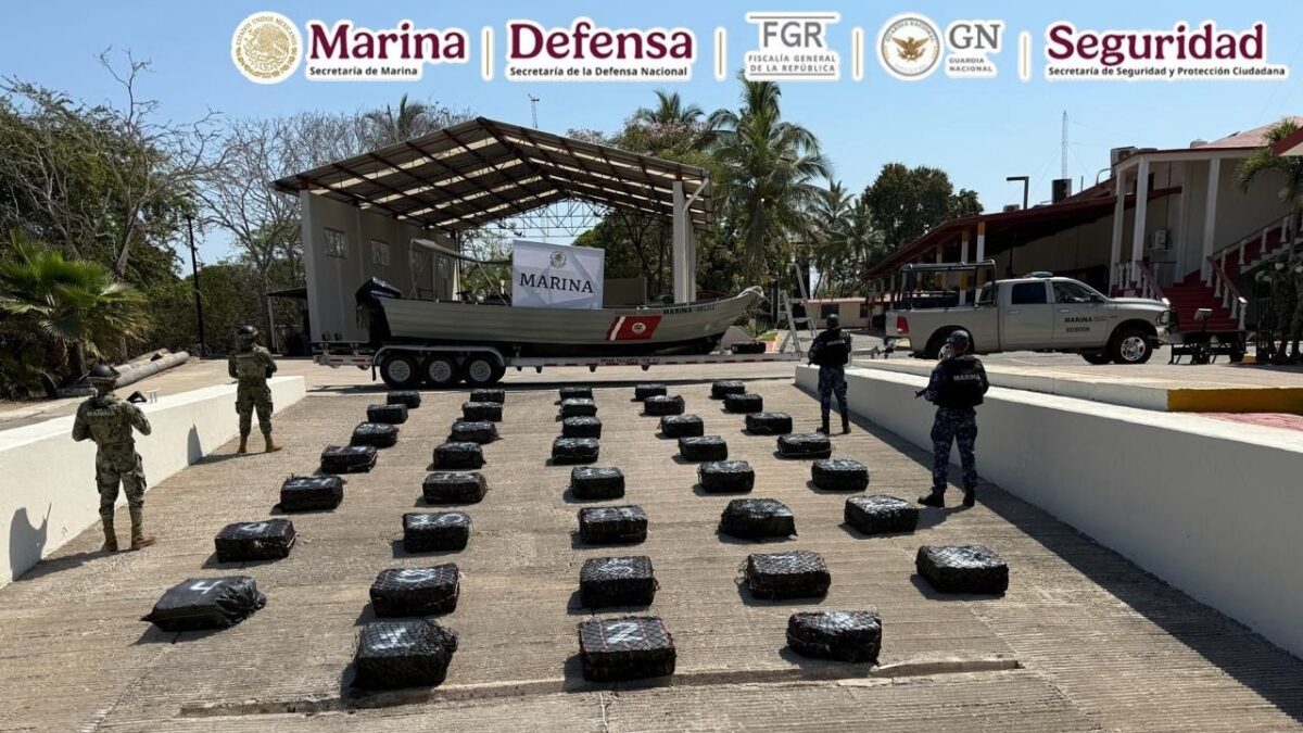 1.5 toneladas de cocaína decomisadas en aguas de Jalisco