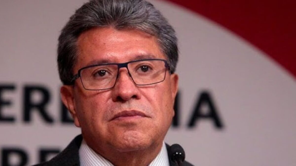 Monreal respaldó el planteamiento de sus compañeros de bancada en crear una comisión de la verdad del Fobaproa
